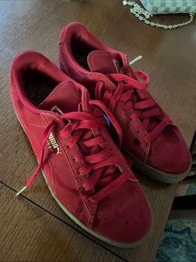 Puma women red suede Lace-Up Sneakers with Gold Logo